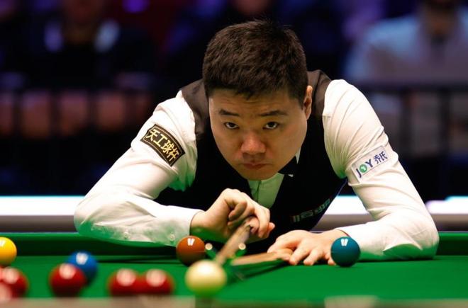 俱乐部在冬 俱乐部在冬